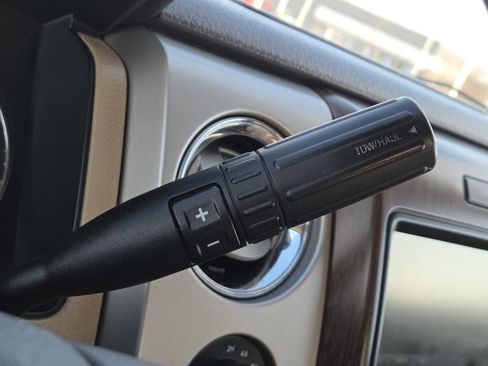 Used 2013 Ford F150 Lariat w/ Mid Equipment Group image 31