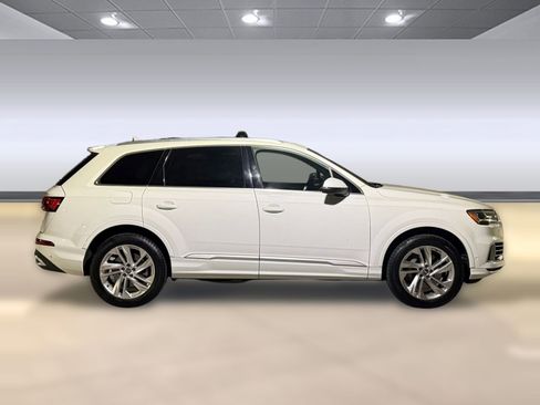 Used 2020 Audi Q7 3.0T Premium Plus image 8