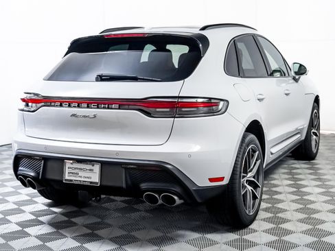 Certified 2025 Porsche Macan S image 10