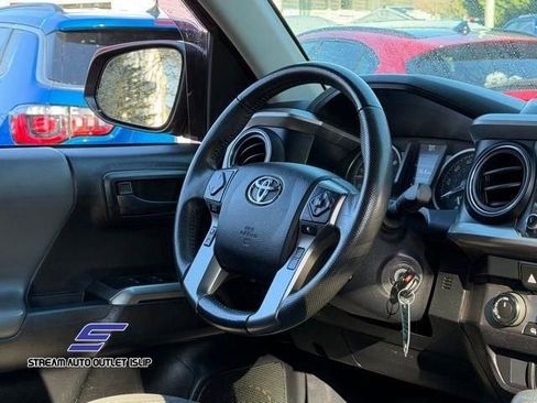 Used 2021 Toyota Tacoma SR5 image 15