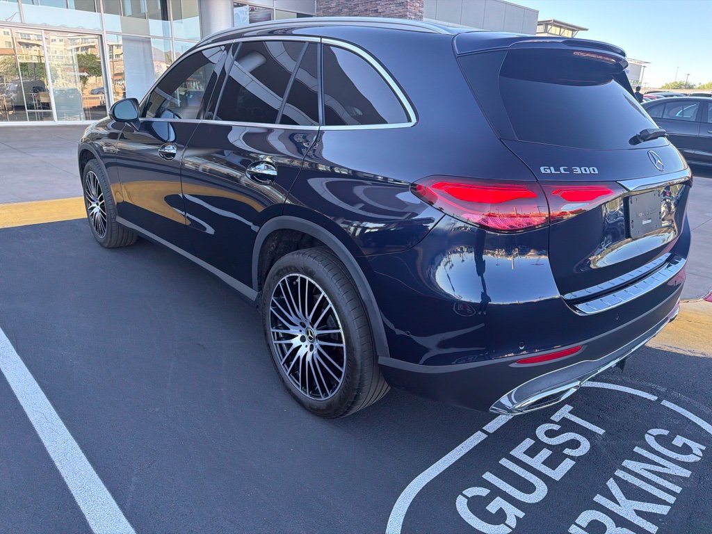 Used 2024 Mercedes-Benz GLC 300 image 5