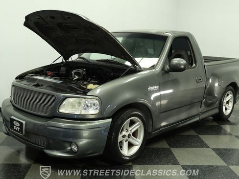 Used 2003 Ford F150 Lightning RWD image 30