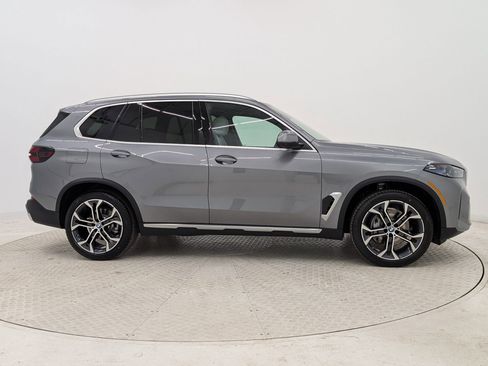 New 2026 BMW X5 sDrive40i image 8