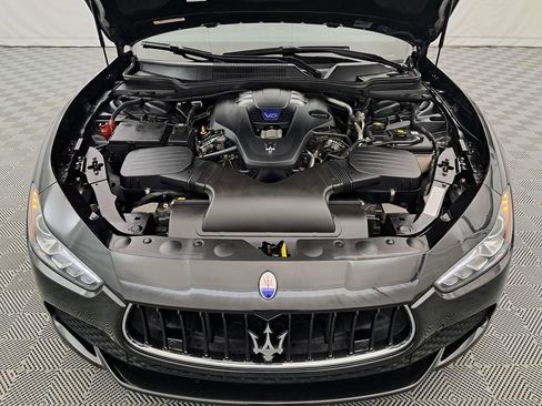 Used 2017 Maserati Ghibli S Q4 image 32