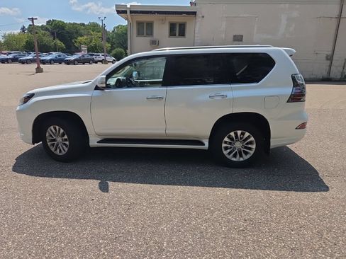 Used 2021 Lexus GX 460 Premium AWD/4WD image 7