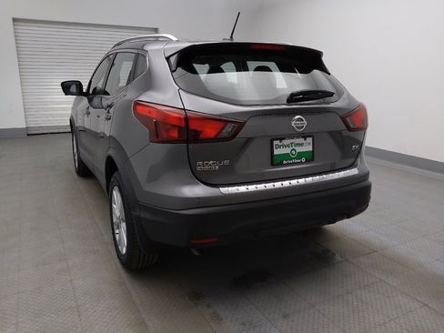 Used 2019 Nissan Rogue Sport SV w/ Technology Package FWD image 6