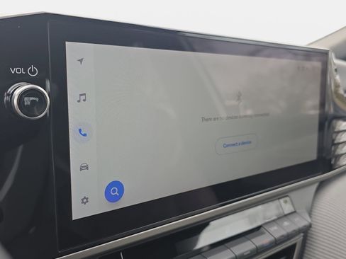 Used 2025 Toyota Camry SE w/ Multimedia Upgrade Package image 21