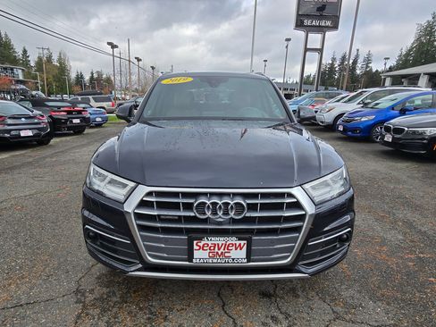 Used 2019 Audi Q5 Prestige w/ Prestige Package image 2