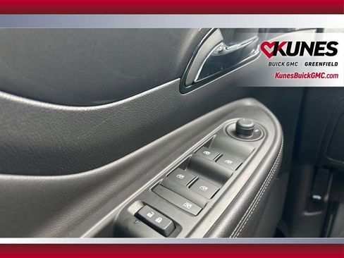 Used 2018 Buick Encore Preferred image 37