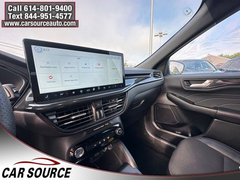 Used 2025 Ford Escape ST-Line Select w/ Tech Pack #2 AWD/4WD image 19