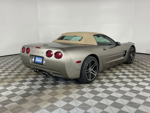 Used 2001 Chevrolet Corvette Convertible w/ Preferred Equipment Group2 RWD image 22