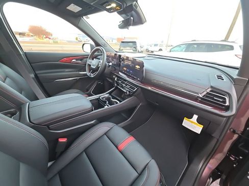 New 2026 Chevrolet Traverse RS image 18