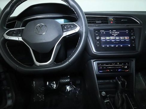 Certified 2022 Volkswagen Tiguan SE AWD/4WD image 31