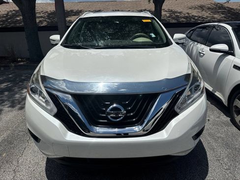 Used 2017 Nissan Murano Platinum w/ Platinum Technology Package FWD image 3