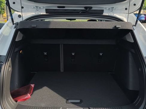New 2026 Chevrolet Trax ACTIV w/ Sunroof Package FWD image 14