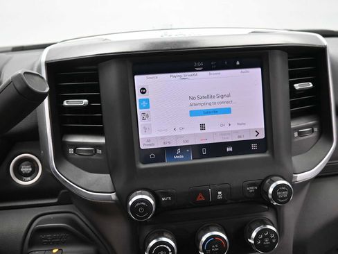 Used 2024 RAM 3500 Big Horn image 18