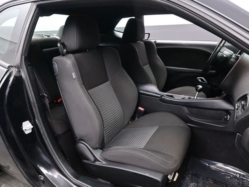 Used 2022 Dodge Challenger R/T w/ Blacktop Package image 13