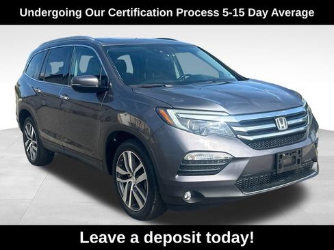 Used 2017 Honda Pilot Elite image 1