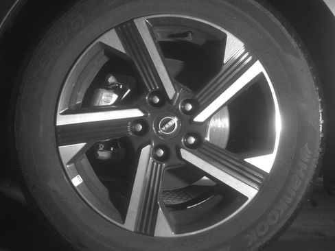 Used 2025 Nissan Sentra SV FWD image 12
