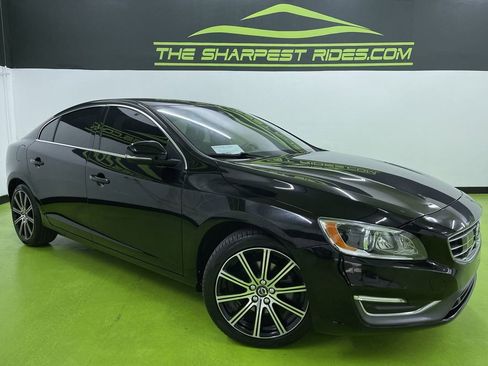 Used 2018 Volvo S60 T5 Inscription Platinum image 1