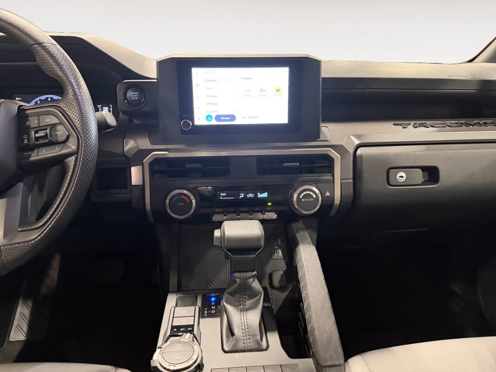 Used 2025 Toyota Tacoma SR5 AWD/4WD image 12