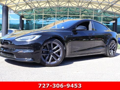 Used 2021 Tesla Model S Plaid image 1
