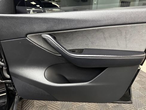 Used 2020 Tesla Model Y Performance image 54