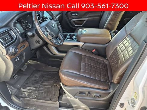 Certified 2021 Nissan Titan Platinum Reserve w/ Moonroof Package AWD/4WD image 19