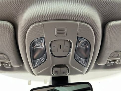 Used 2018 Jeep Compass Limited w/ Navigation Group AWD/4WD image 32