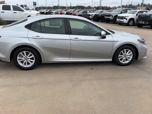 Used 2025 Toyota Camry LE FWD image 2