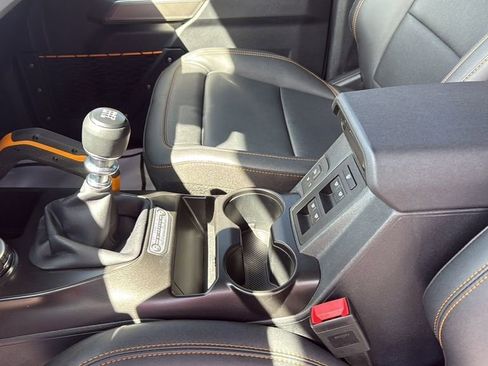 Used 2022 Ford Bronco Badlands image 14