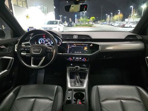 Used 2023 Audi Q3 2.0T Premium image 11
