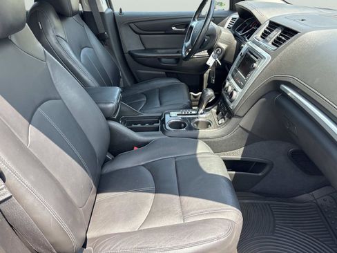 Used 2017 GMC Acadia Limited SLT FWD image 23