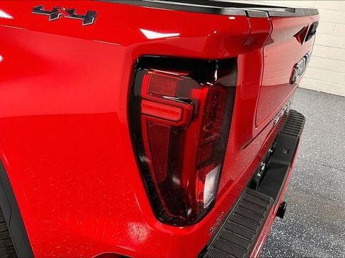 Used 2023 GMC Sierra 1500 Elevation image 21