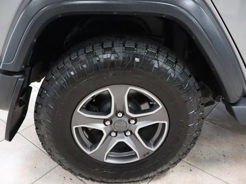 Used 2018 Jeep Wrangler Unlimited Sport S AWD/4WD image 27
