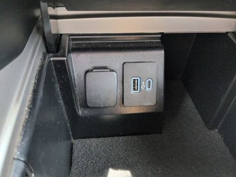 Certified 2023 Ford Explorer XLT w/ Equipment Group 202A RWD image 29