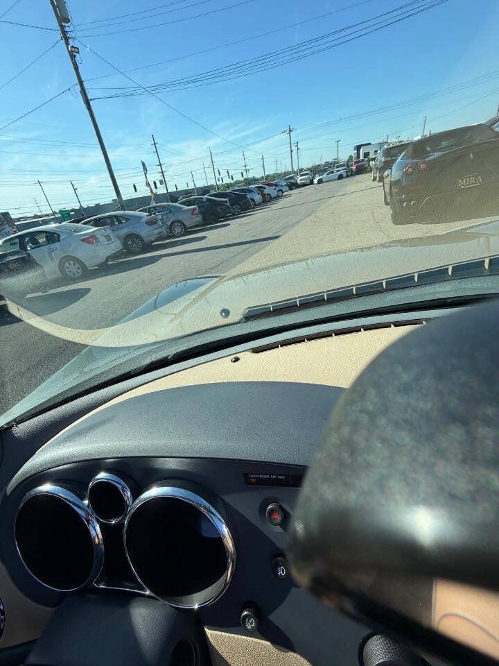 Used 2006 Pontiac Solstice Convertible w/ Premium Package RWD image 54