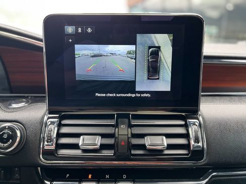 Used 2021 Lincoln Navigator L Reserve AWD/4WD image 18