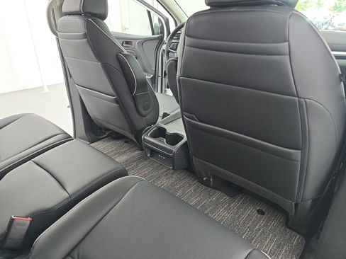 New 2026 Honda Odyssey Touring image 11