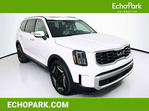 Used 2025 Kia Telluride S image 1