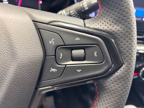 New 2026 Chevrolet Trax RS w/ Sunroof Package FWD image 22