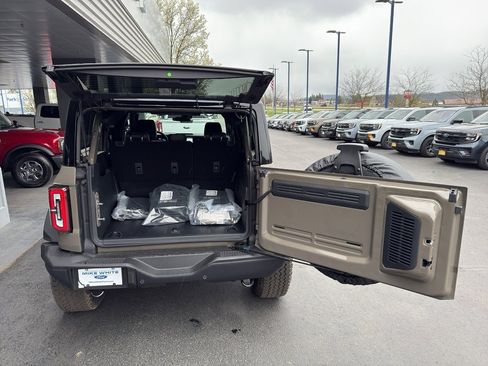 New 2026 Ford Bronco Badlands AWD/4WD image 5