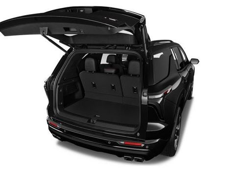 Used 2025 Chevrolet Traverse LT w/ Sun and Wheel Package image 7