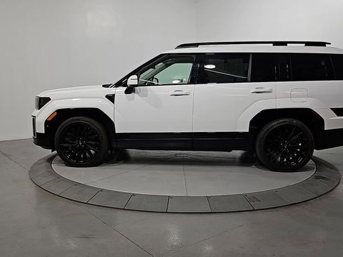 Used 2024 Hyundai Santa Fe Calligraphy image 2