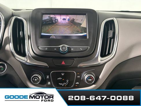 Used 2020 Chevrolet Equinox LS w/ LS Convenience Package FWD image 16