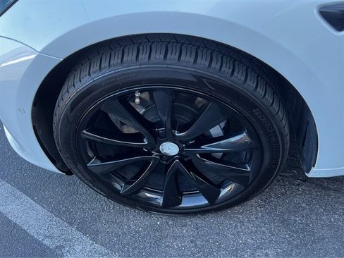 Used 2019 Tesla Model 3 Standard Range Plus RWD image 14