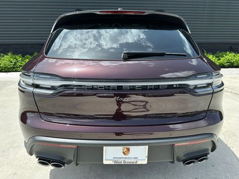 Certified 2025 Porsche Macan Turbo image 11