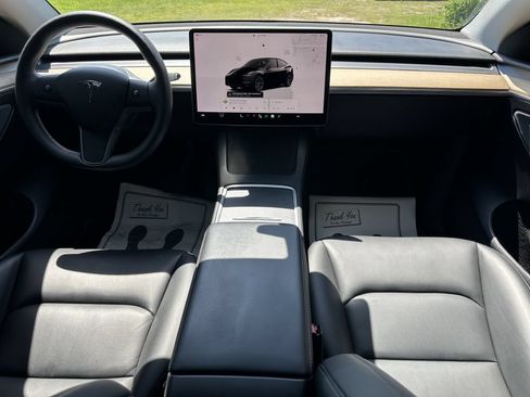 Used 2023 Tesla Model Y Long Range AWD/4WD image 9