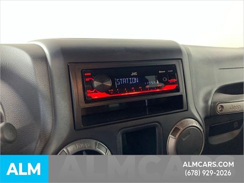 Used 2016 Jeep Wrangler Unlimited Sport w/ Connectivity Group image 28