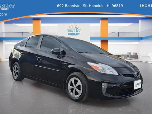 Used 2015 Toyota Prius Three FWD image 11